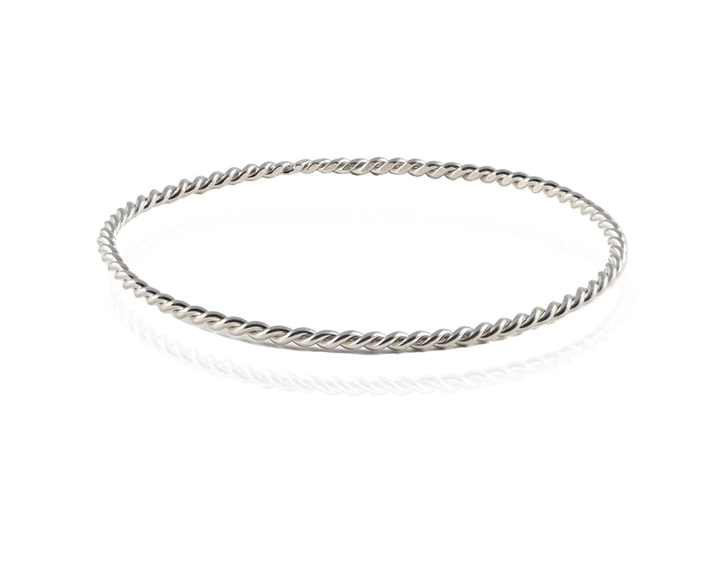 Thread XO Oval Bangle